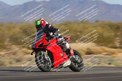 media/Feb-04-2023-SoCal Trackdays (Sat) [[8a776bf2c3]]/Turn 9 Side (130pm)/